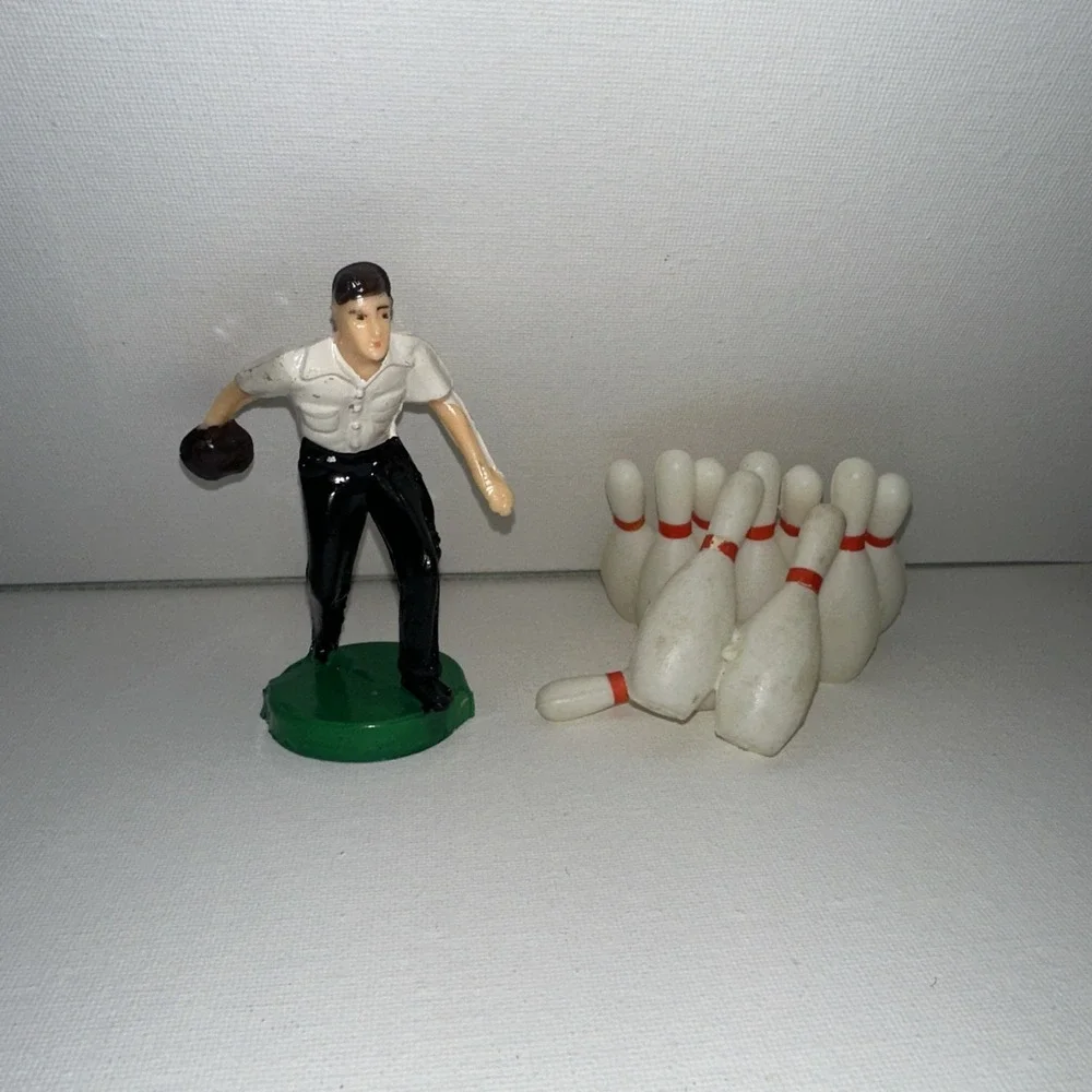 Vintage Wilton Ten Pin Bowlers Cake‎ Toppers